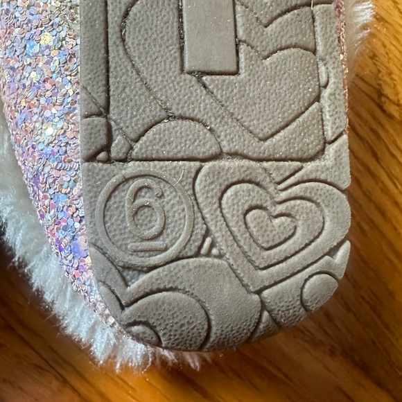 Glitter moccasins! - Picture 5 of 7